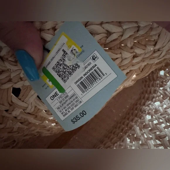 Shades and Shores one size NWT Chic Tan Woven Tote Bag - Picture 4 of 4